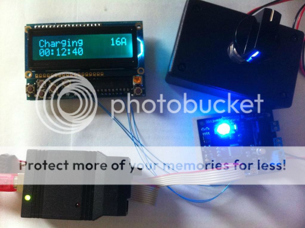 http://i461.photobucket.com/albums/qq333/mitch672/OpenEVSE/S3EVSECharging.jpg