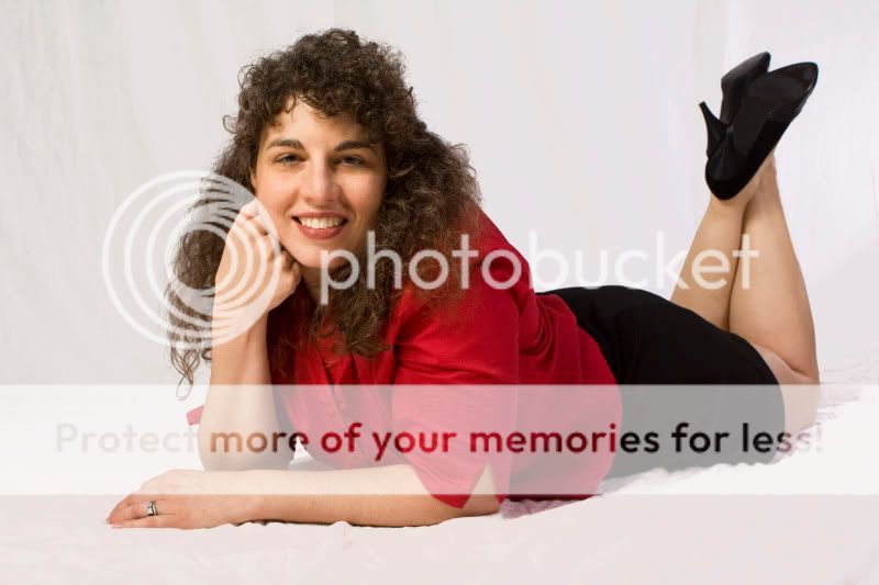 IMAGE: http://i461.photobucket.com/albums/qq335/willblackwell/Kim%203-20-2010/IMG_2306.jpg